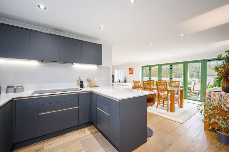 Kitchen- click for photo gallery